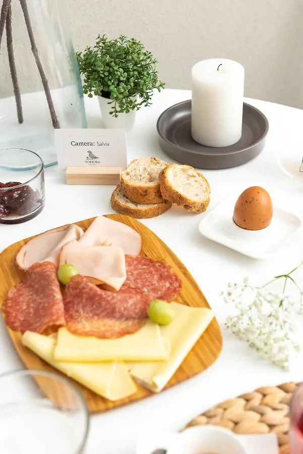 Tortora Bed And Breakfast Galtelli Bed & Breakfast
